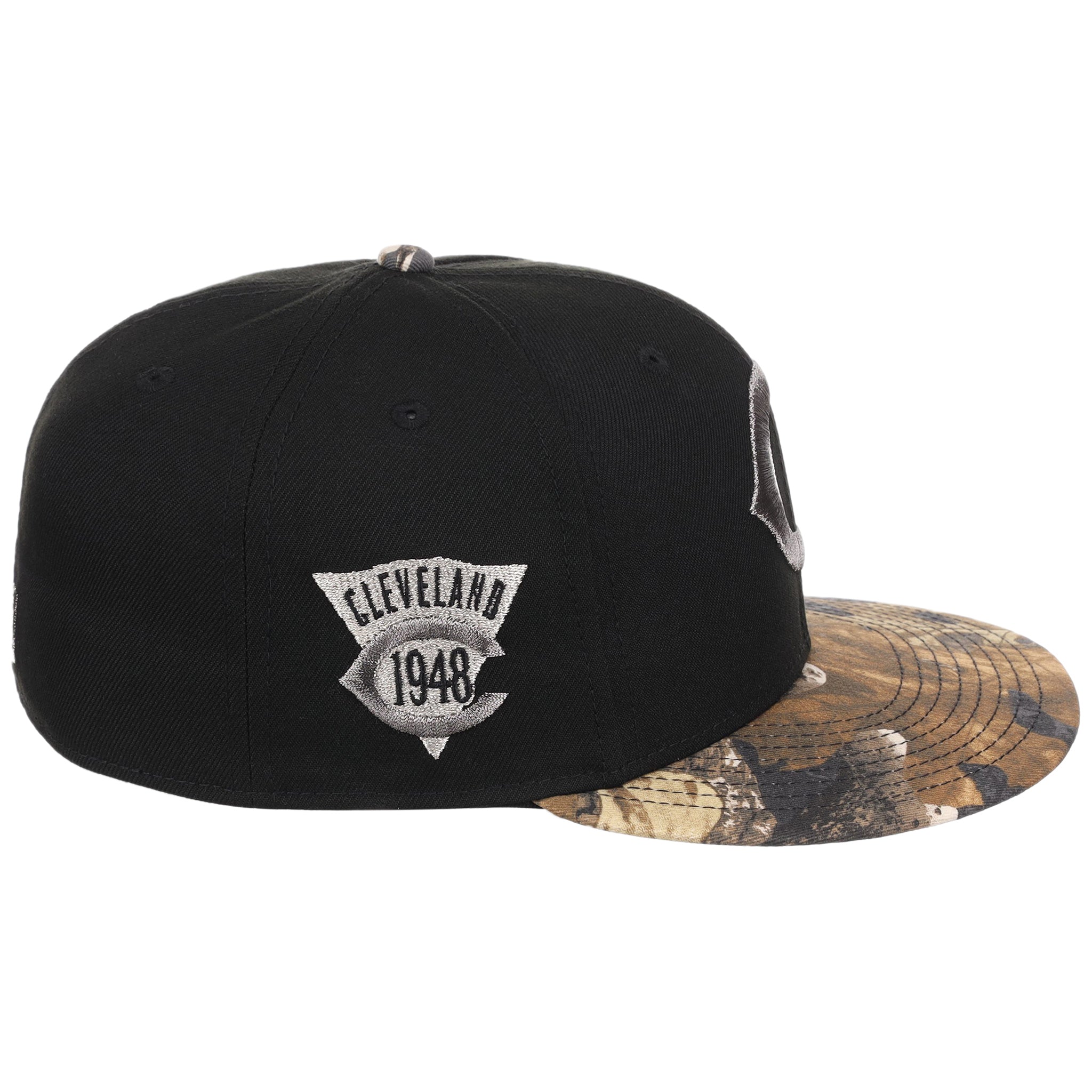 Cleveland Indians MLB Black Realtree Metallics New Era 59FIFTY