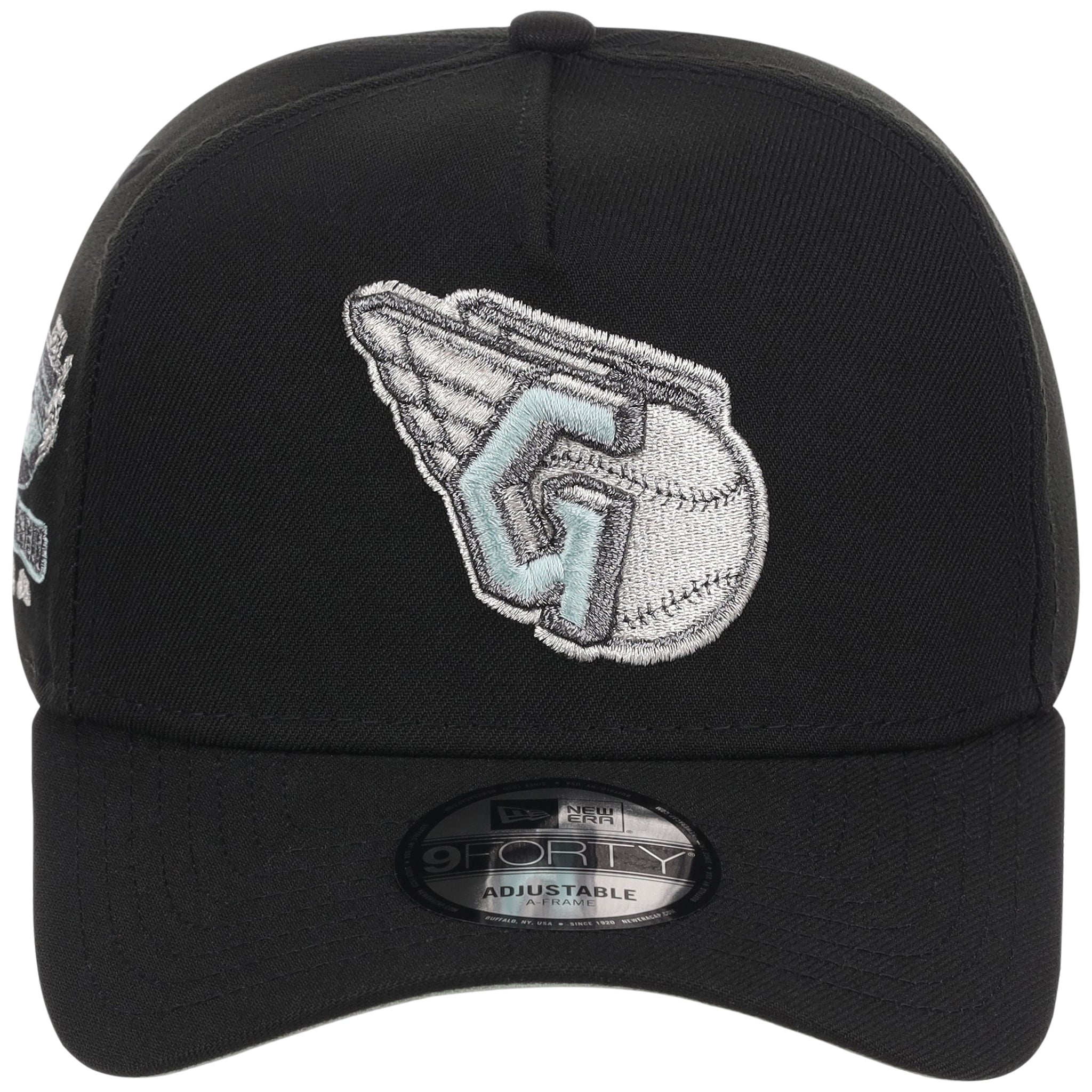 Cleveland Guardians MLB Alpine Snow New Era 9FORTY A-Frame