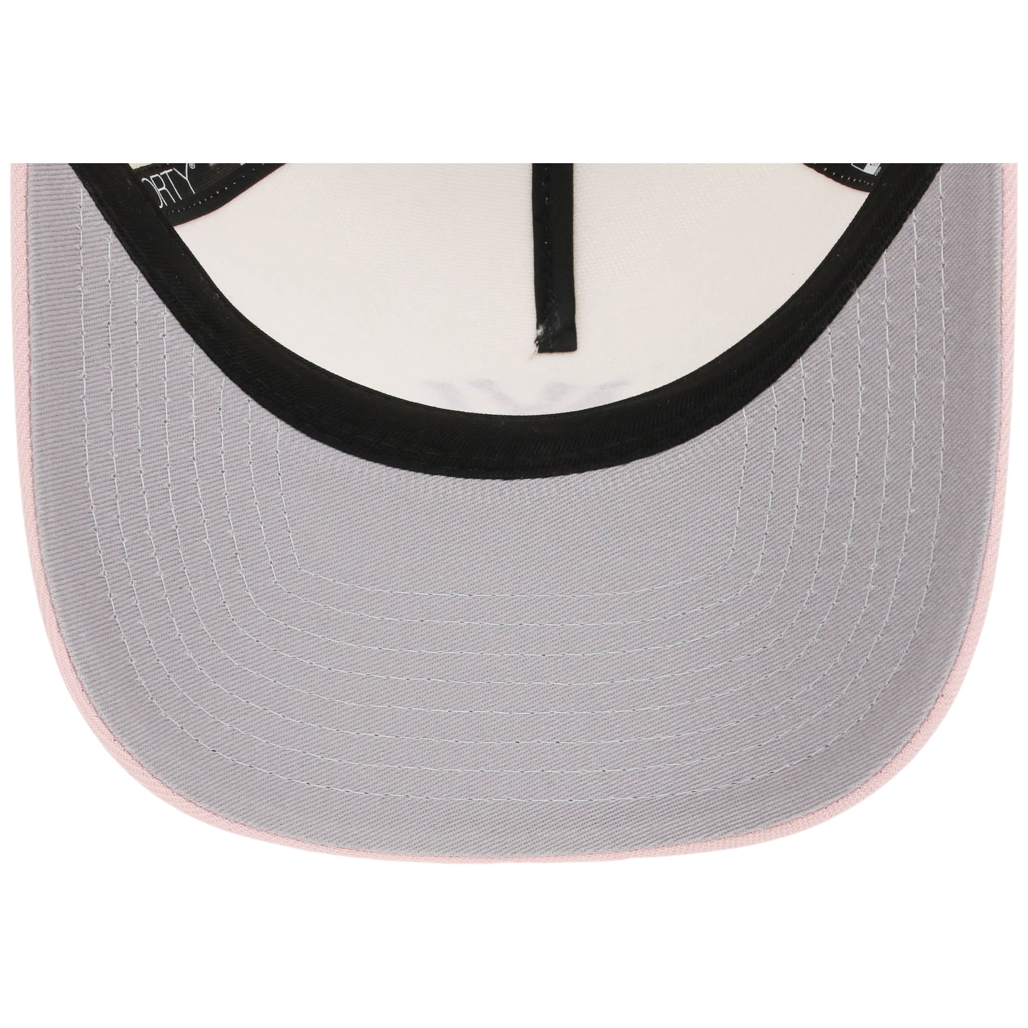 New York Yankees Cheetah Women's New Era 9FORTY A-Frame