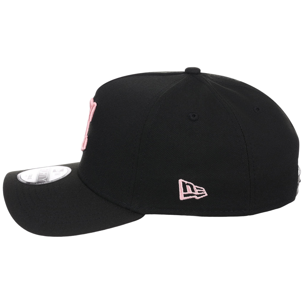 Cleveland Guardians MLB Black x Pink FASHION CORE New Era 9FORTY A-Frame