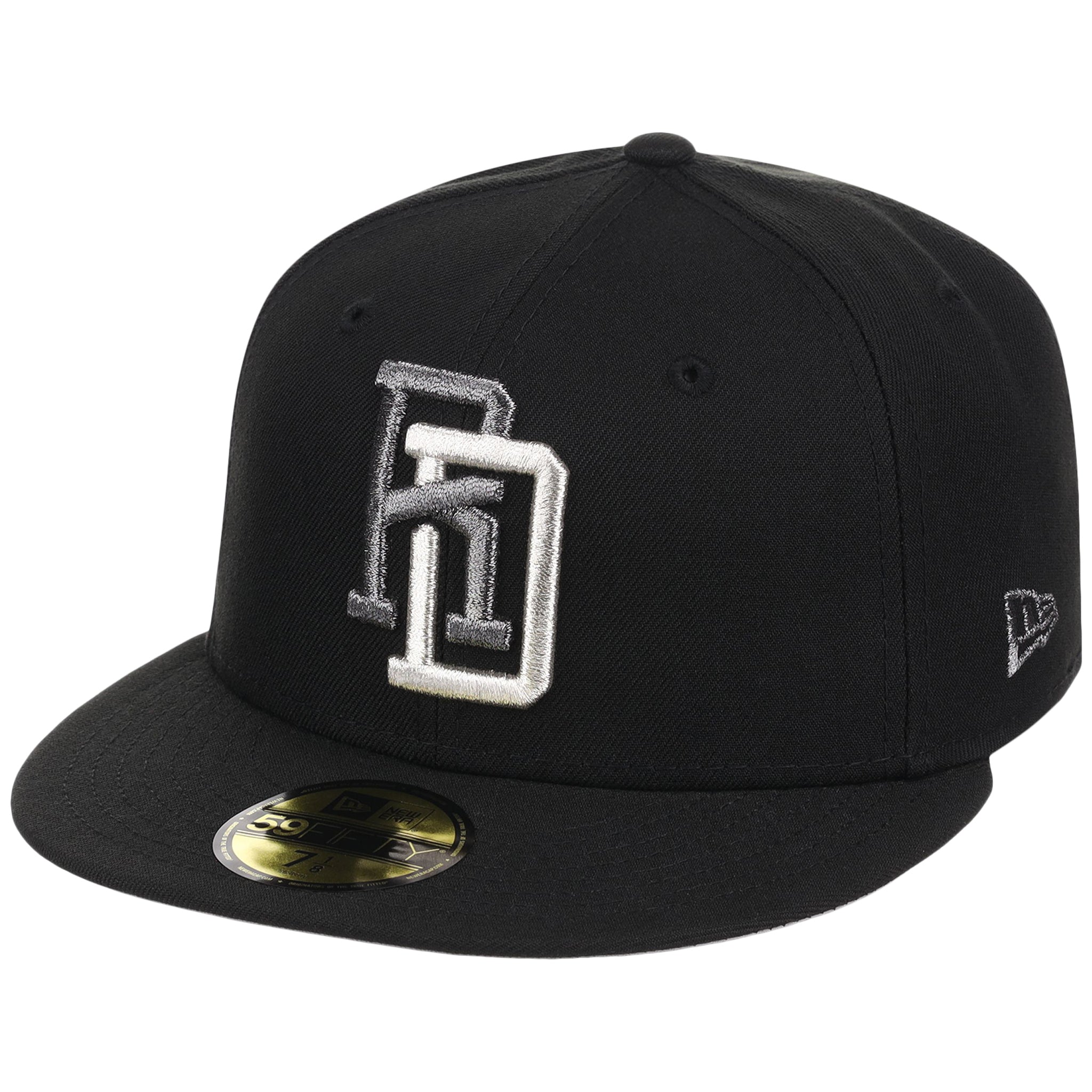Crown the Country: Dominican Republic New Era 59FIFTY Liquid Titanium