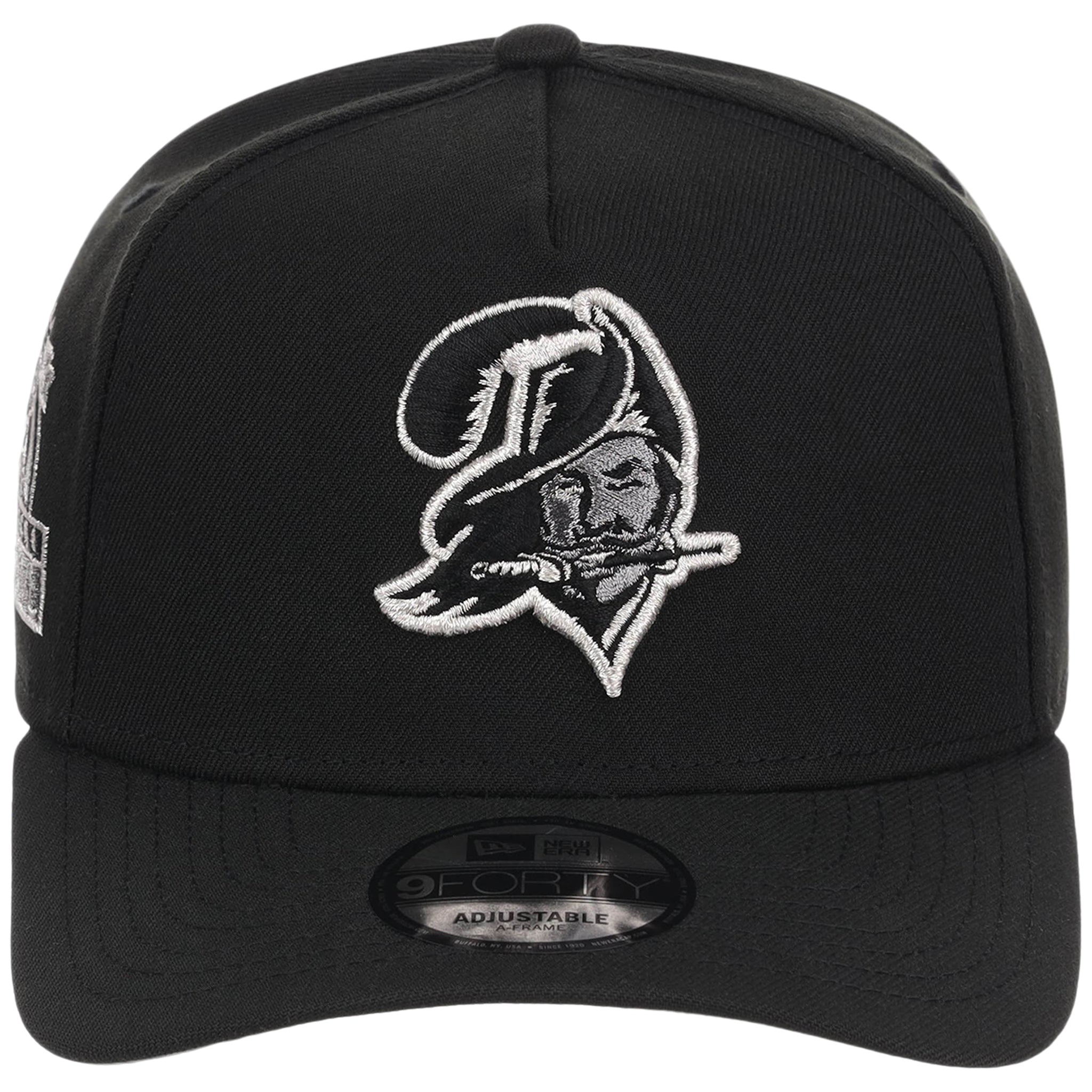 Tampa Bay Buccaneers NFL Liquid Titanium New Era 9FORTY