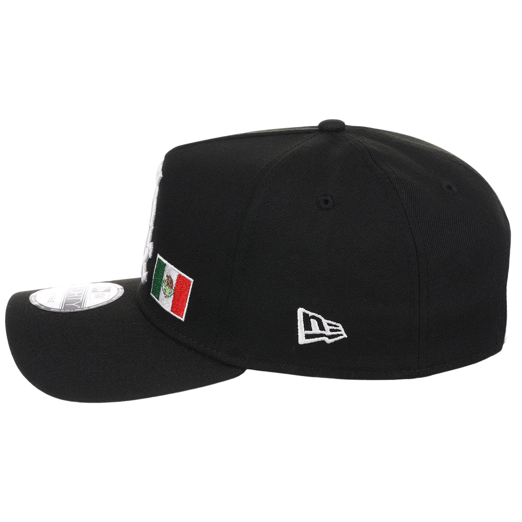 Chicago White Sox (Black/Black) Chicago Southside Crown the City New Era 9FORTY