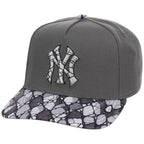 New York Yankees MLB Concrete Jungle Mitchell & Ness Pro Pinch