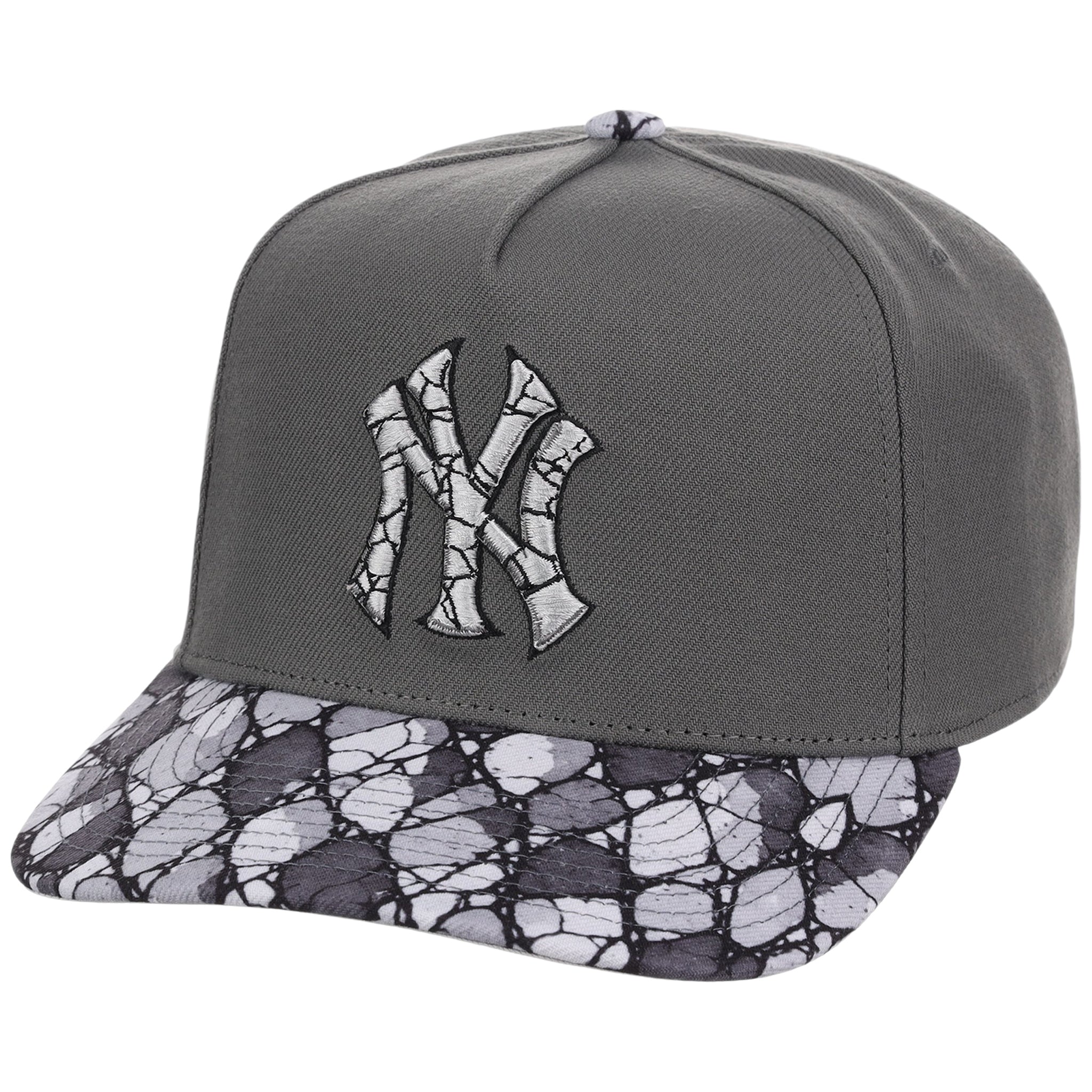 New York Yankees MLB Concrete Jungle Mitchell & Ness Pro Pinch