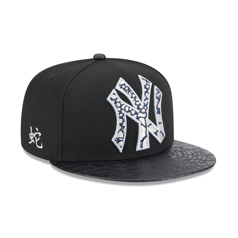New York Yankees MLB YEAR OF THE SNAKE 59FIFTY – LidsHatDrop