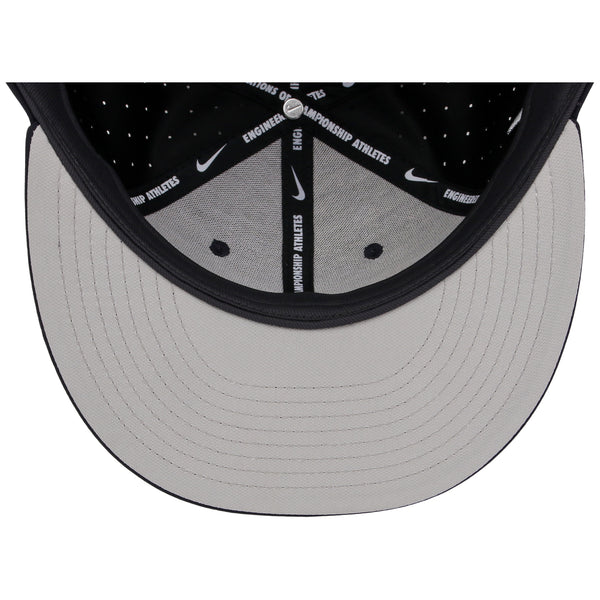 New York Yankees MLB Nike Script Pro Cap Fitted