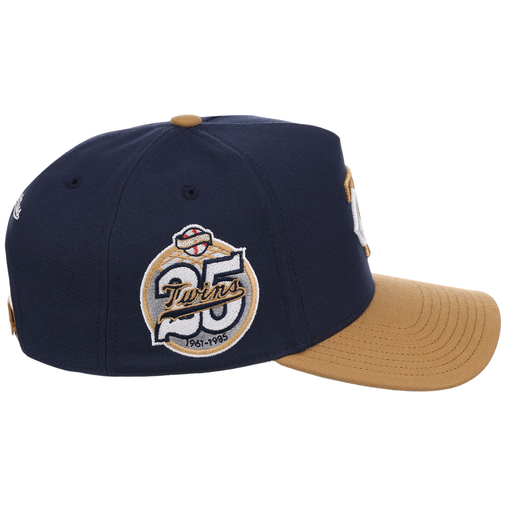 Minnesota Twins Mitchell & Ness MLB 'Era Flip' Heritage Series Pro Pinch - Navy/Tan