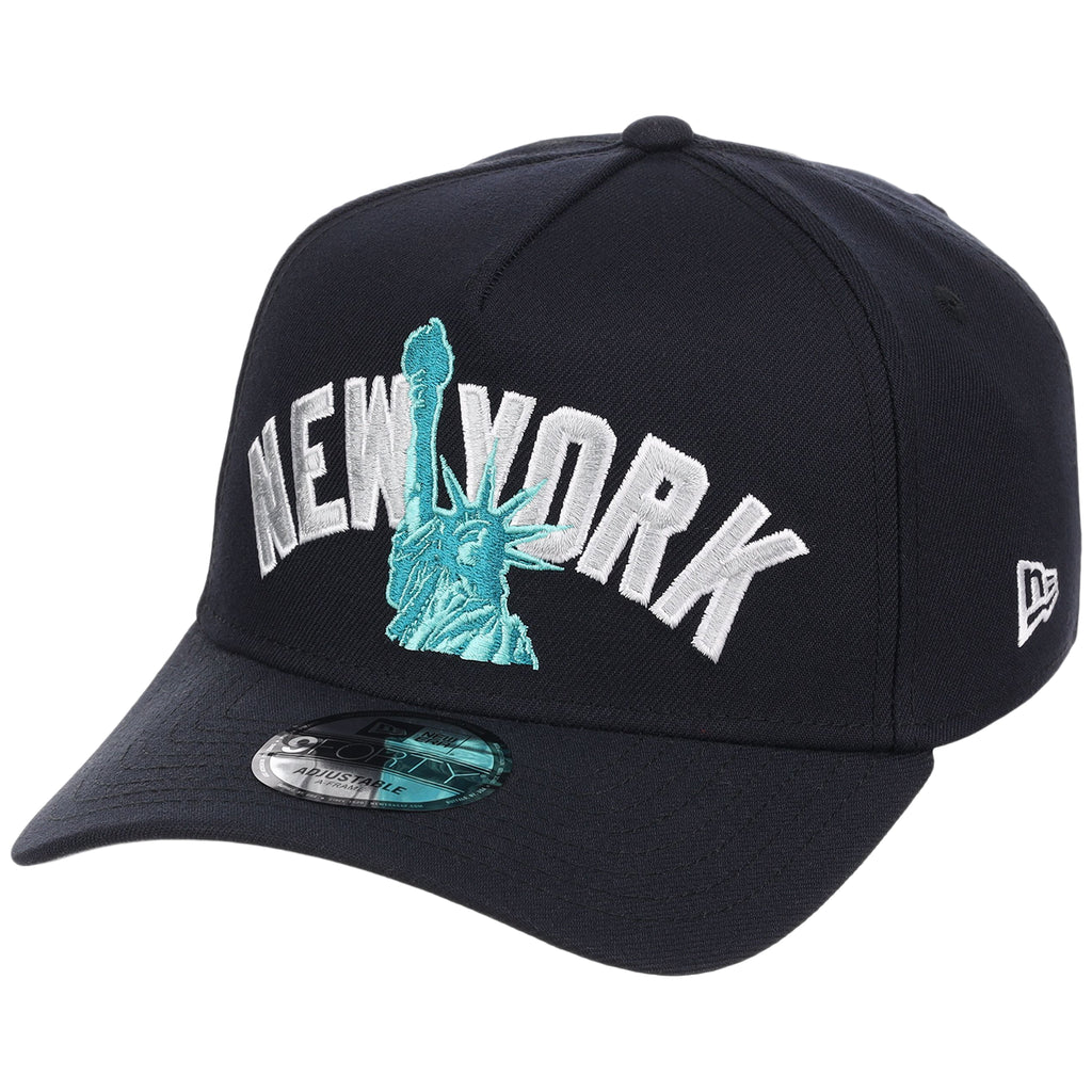 New York Yankees - New York Crown the City -  Liberty  New Era 9FORTY - Navy/Navy