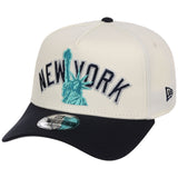 New York Yankees - New York Crown the City -  Liberty  New Era 9FORTY - Chrome/Navy