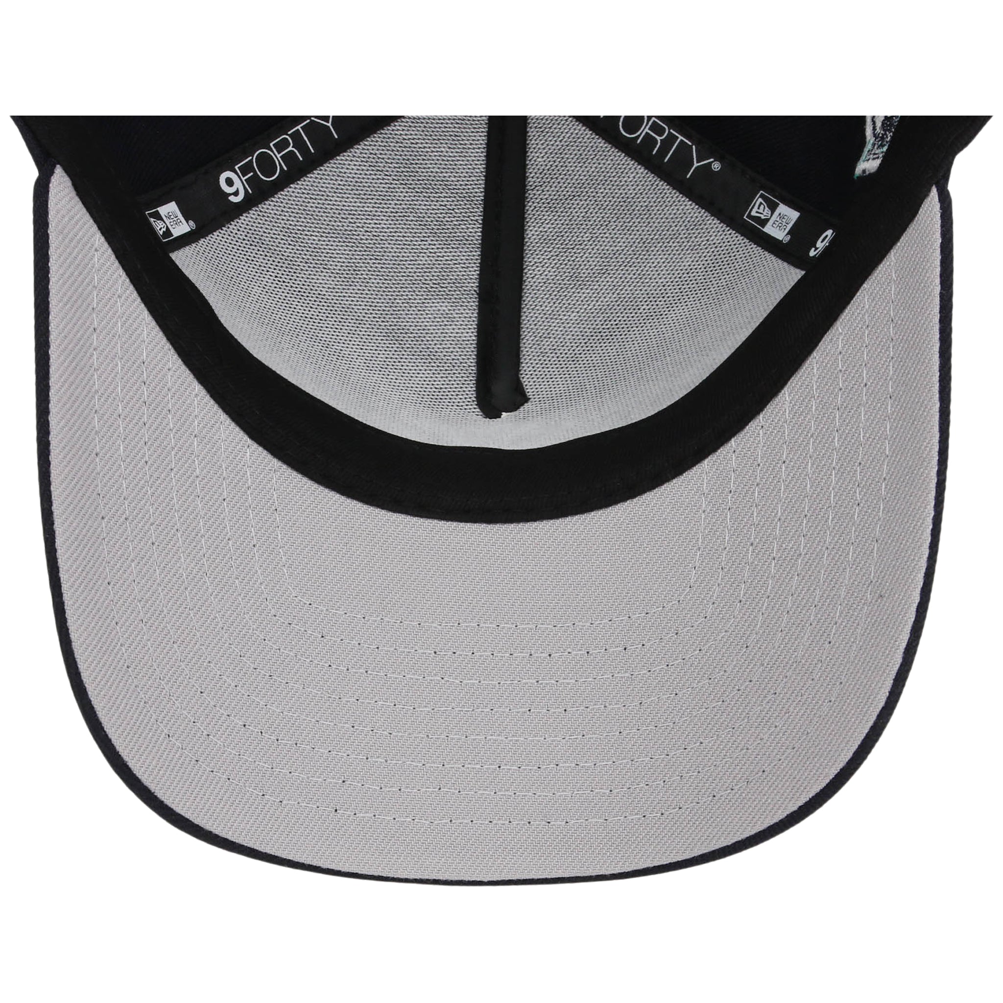 New York Yankees - New York Crown the City -  Liberty Element  New Era 9FORTY - Navy/Navy