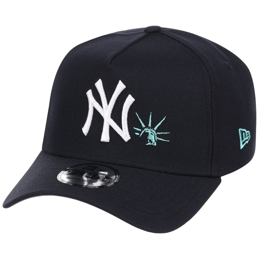 New York Yankees - New York Crown the City -  Liberty Element  New Era 9FORTY - Navy/Navy
