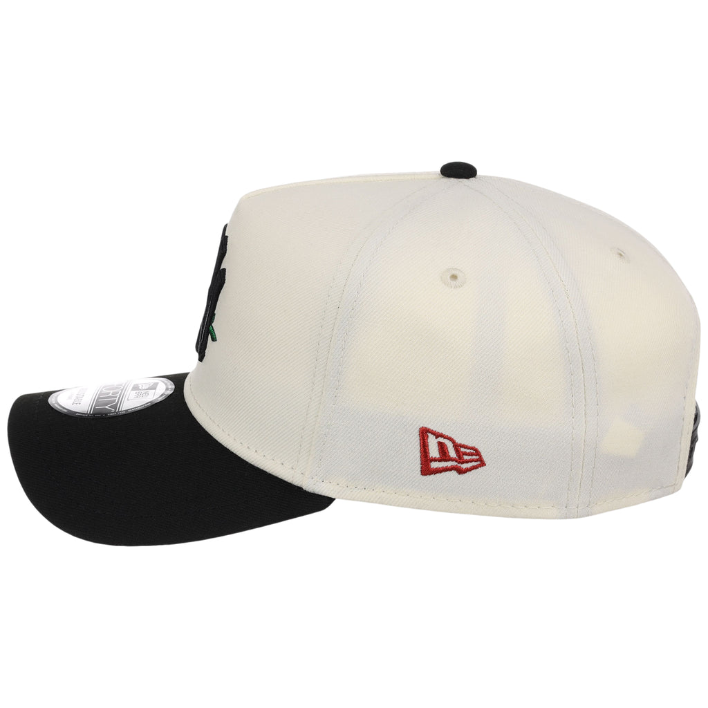 New York Yankees - New York Crown the City -  Rose  New Era 9FORTY - Chrome/Black
