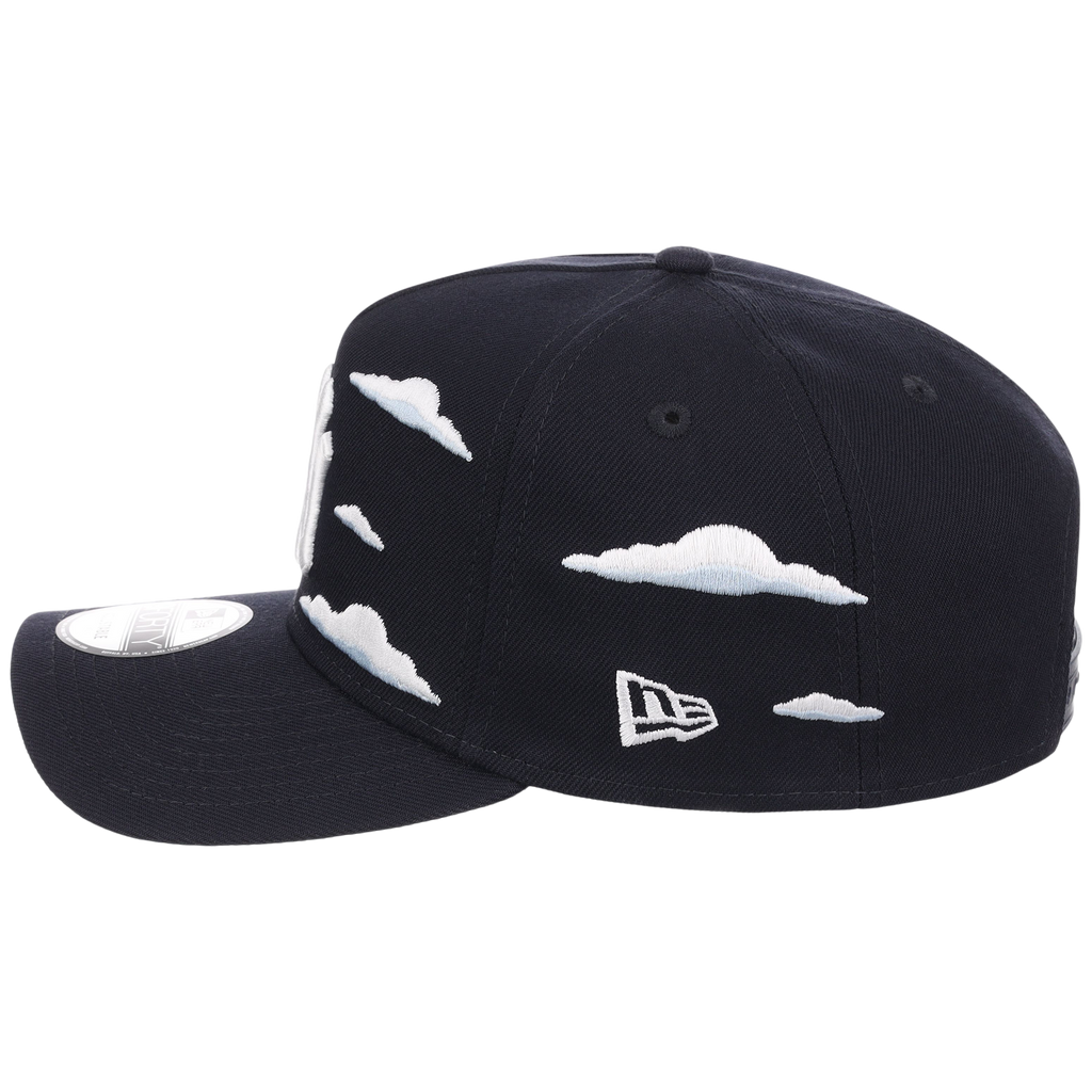 New York Yankees MLB Simpsons 'Clouds' New Era 9FORTY