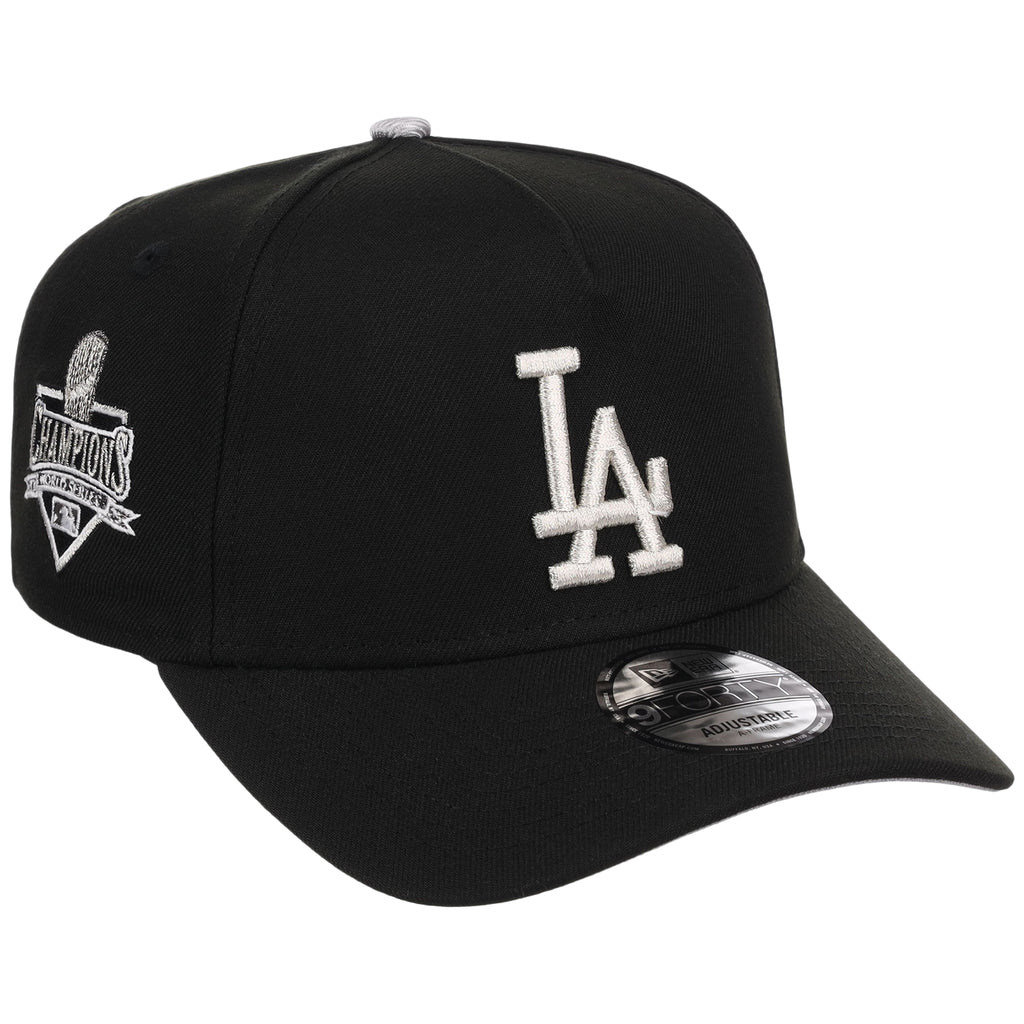 Los Angeles Dodgers 2025 Champions Pack - Liquid Titanium Coop