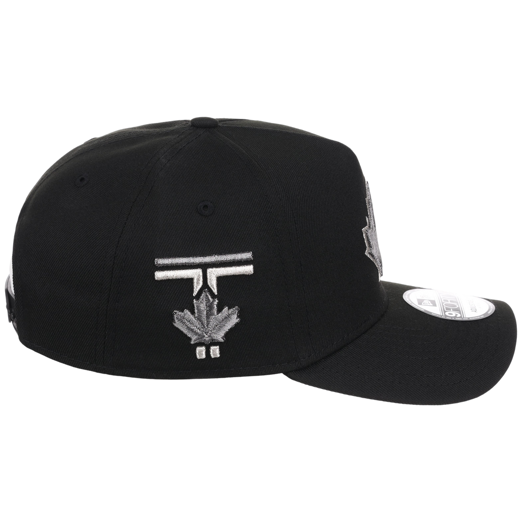Toronto Blue Jays Toronto Crown the City - Liquid Titanium New Era 9FORTY (Black/Black)