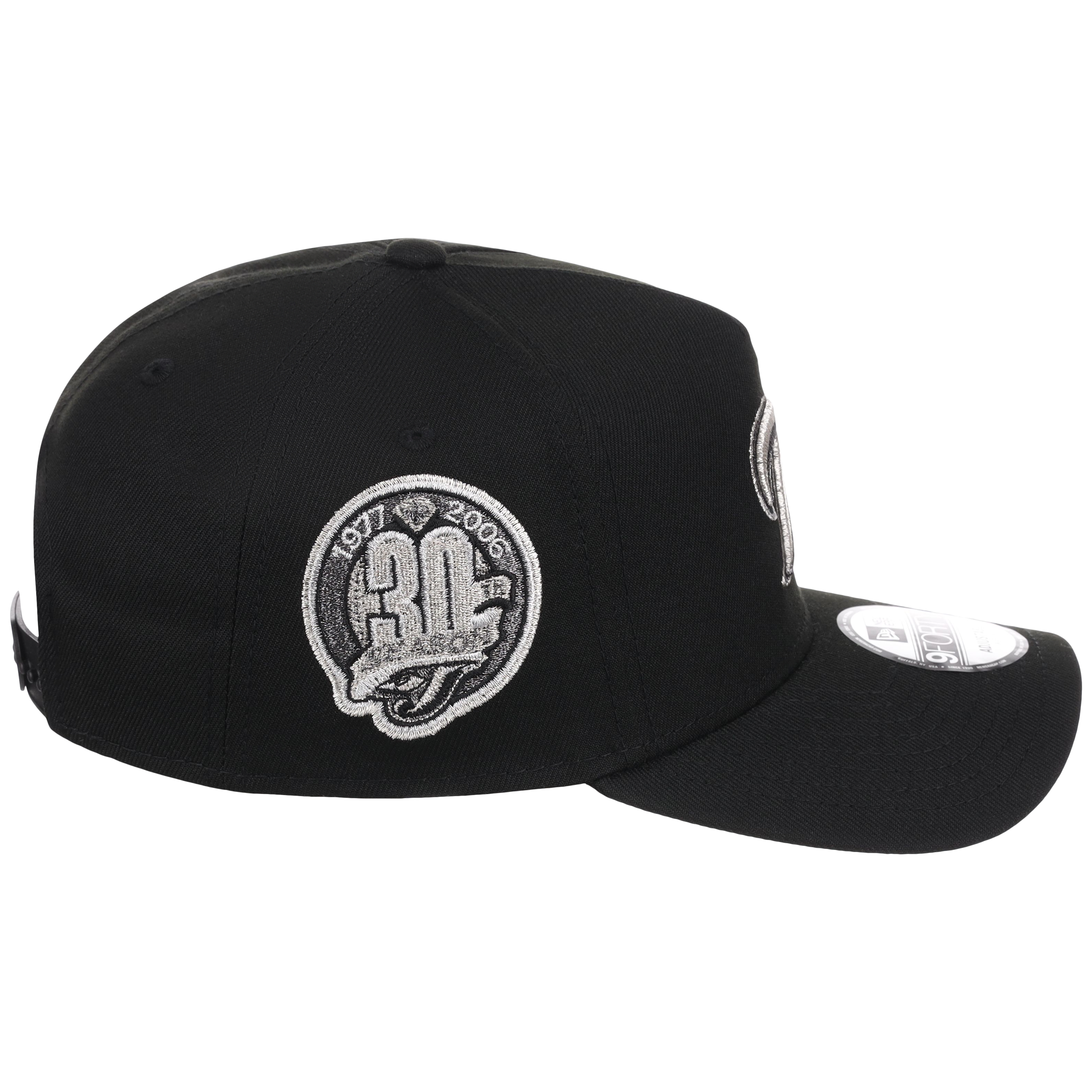Toronto Blue Jays Toronto Crown the City - Liquid Titanium New Era 9FORTY (Black/Black)