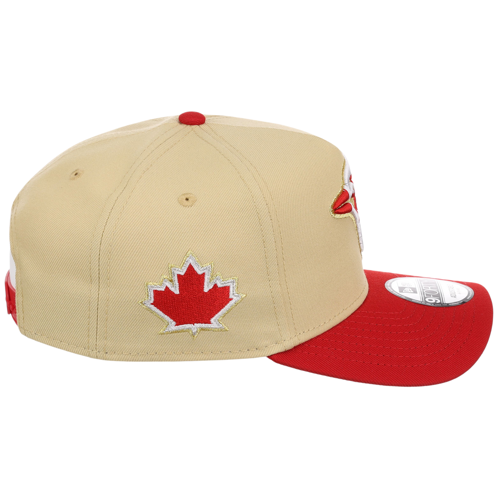Toronto Blue Jays Toronto Crown the City - Flag Fill New Era 9FORTY (Gold/Red)