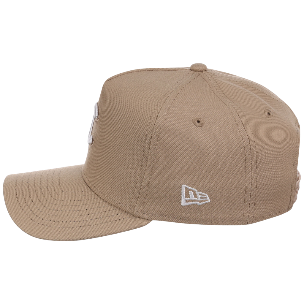 Chicago Cubs Women's New Era 9FORTY Camel A-Frame