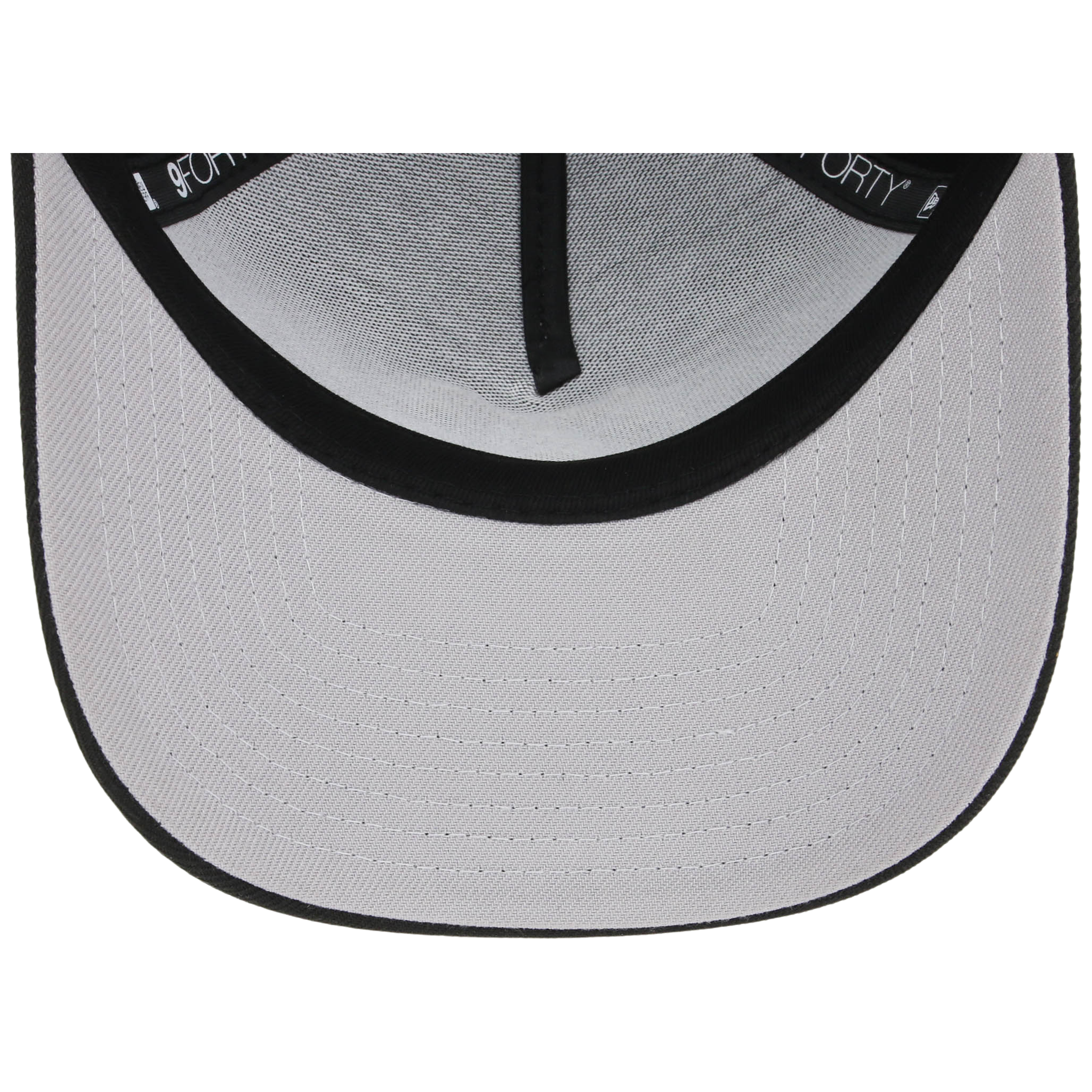Atlanta Braves Women's New Era 9FORTY Black x Cheetah A-Frame
