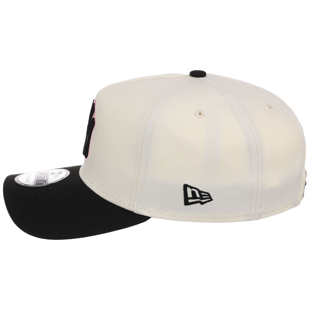 New York Yankees MLB Chrome Blinky New Era 9FORTY A-Frame