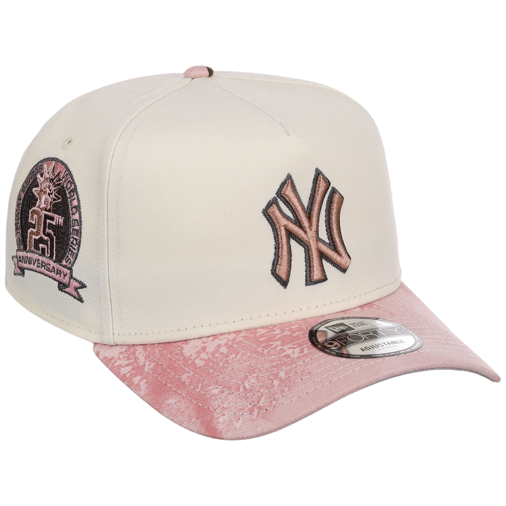 New York Yankees MLB Chrome Pink Realtree New Era 9FORTY A-Frame
