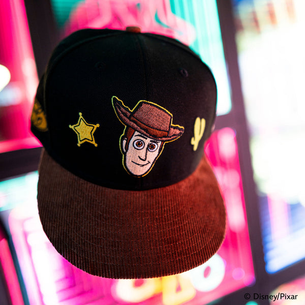 Woody Toy Story 30th Anniversary Pack Fitted